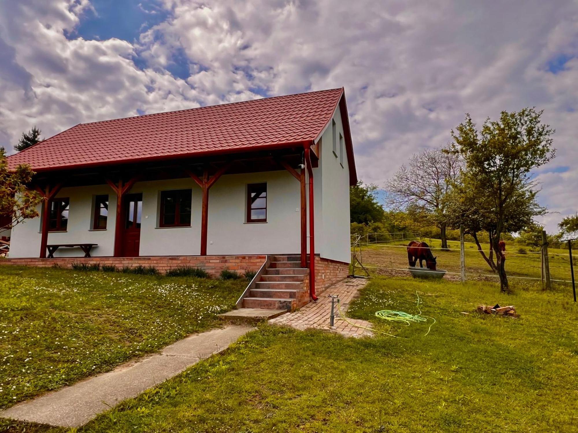 Pilisi Lovas Major, Dorog Acomodação com café da manhã Exterior foto