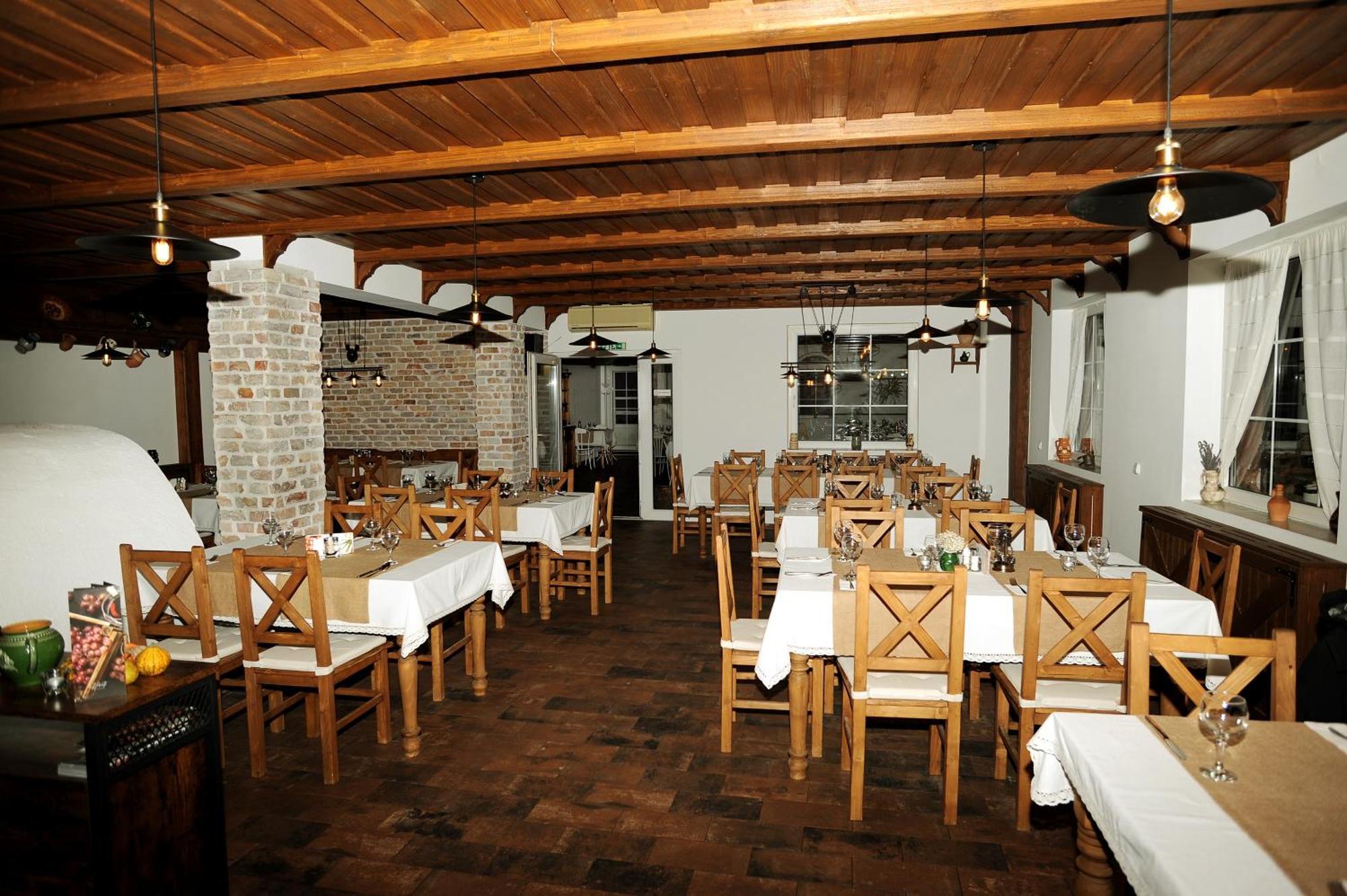Pilisi Lovas Major, Dorog Acomodação com café da manhã Exterior foto